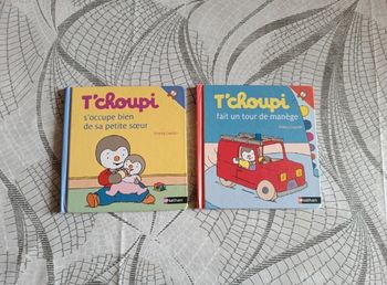 Lot de 2 livres T'choupi, très bon état