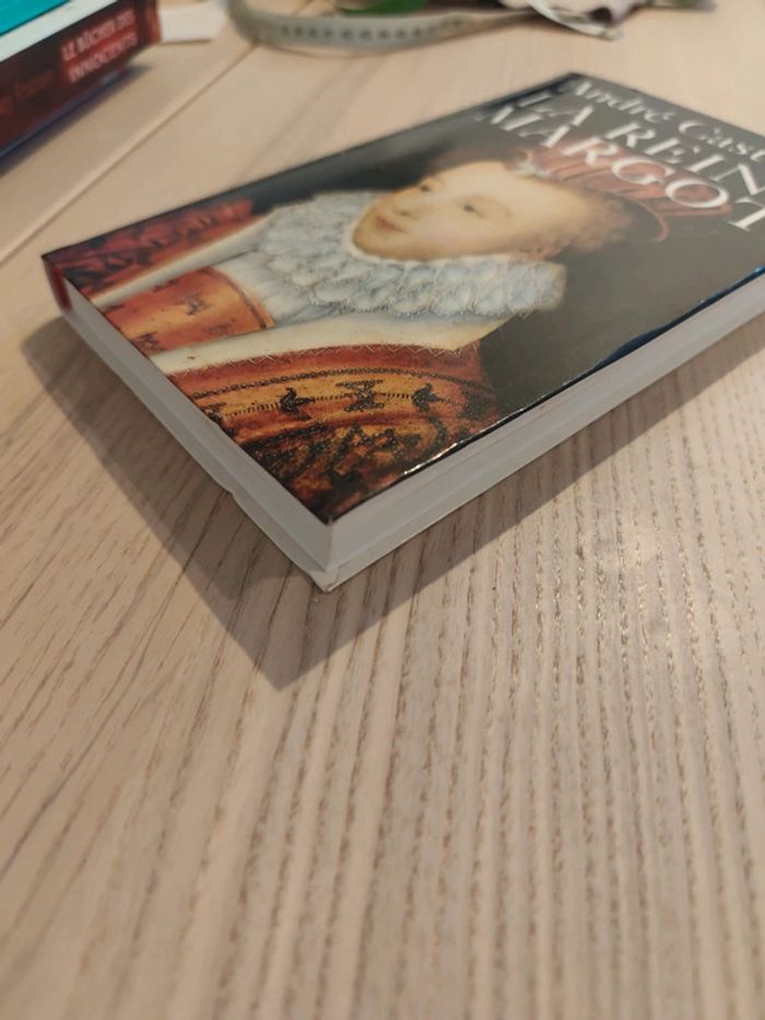 André Castelot La reine Margot 9782286043698 - photo numéro 3