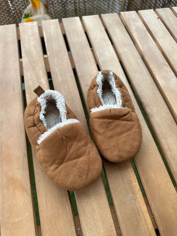 Chaussons H&M 23