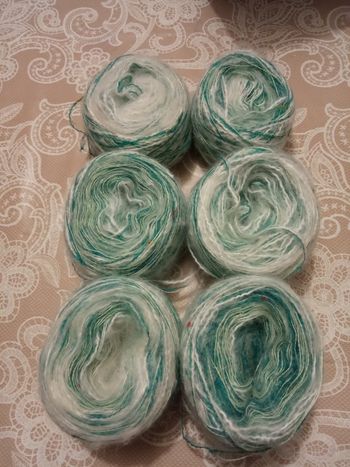 Lot de 6 Pelotes Fantaisies Tons Verts et Blancs (360g)