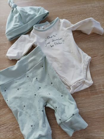 Ensemble pyjama body pantalon bonnet taille naissance