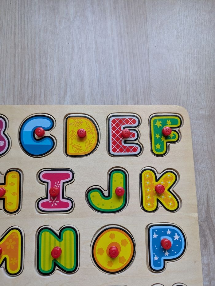 Puzzle en bois lettres - photo numéro 3