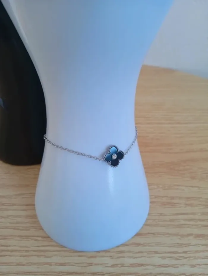 Bracelet trèfle à quatre feuilles argentée trèfle noir strass idée cadeau femme fleur onyx - photo numéro 2