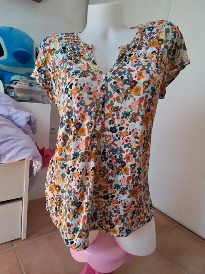 Tee shirt manche courte fleuri - photo numéro 2