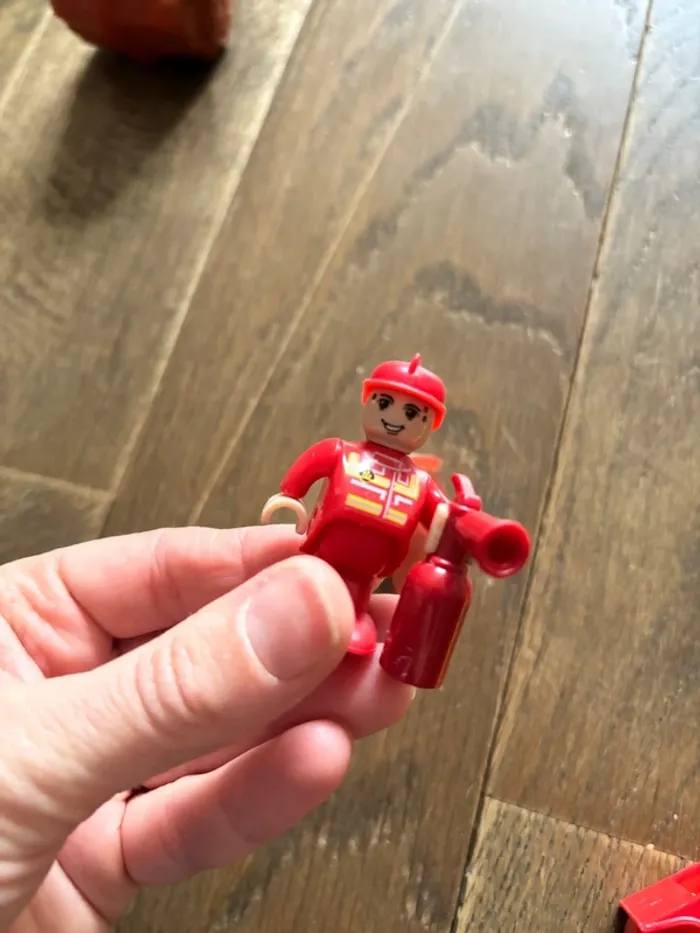Lot jouets pompiers véhicule sam et figurine très bon état - photo numéro 2