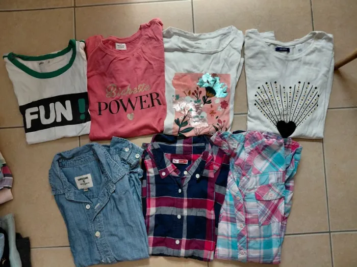 Lot tee shirts et chemises fille 12 ans