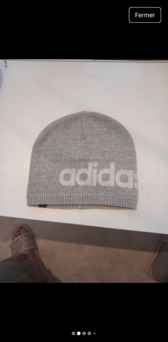 Bonnet Adidas Gris Neuf (Sans Étiquettes) - Style Sportif Décontracté - photo numéro 2