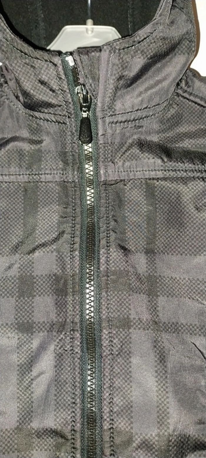 Manteau / Blouson noir intérieur polaire état neuf Taille 2 ans - photo numéro 6