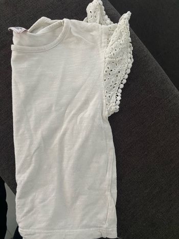 T-shirt manches bouffantes et noeud