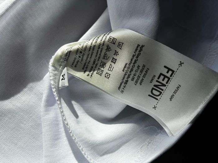 T shirt fendi - photo numéro 4
