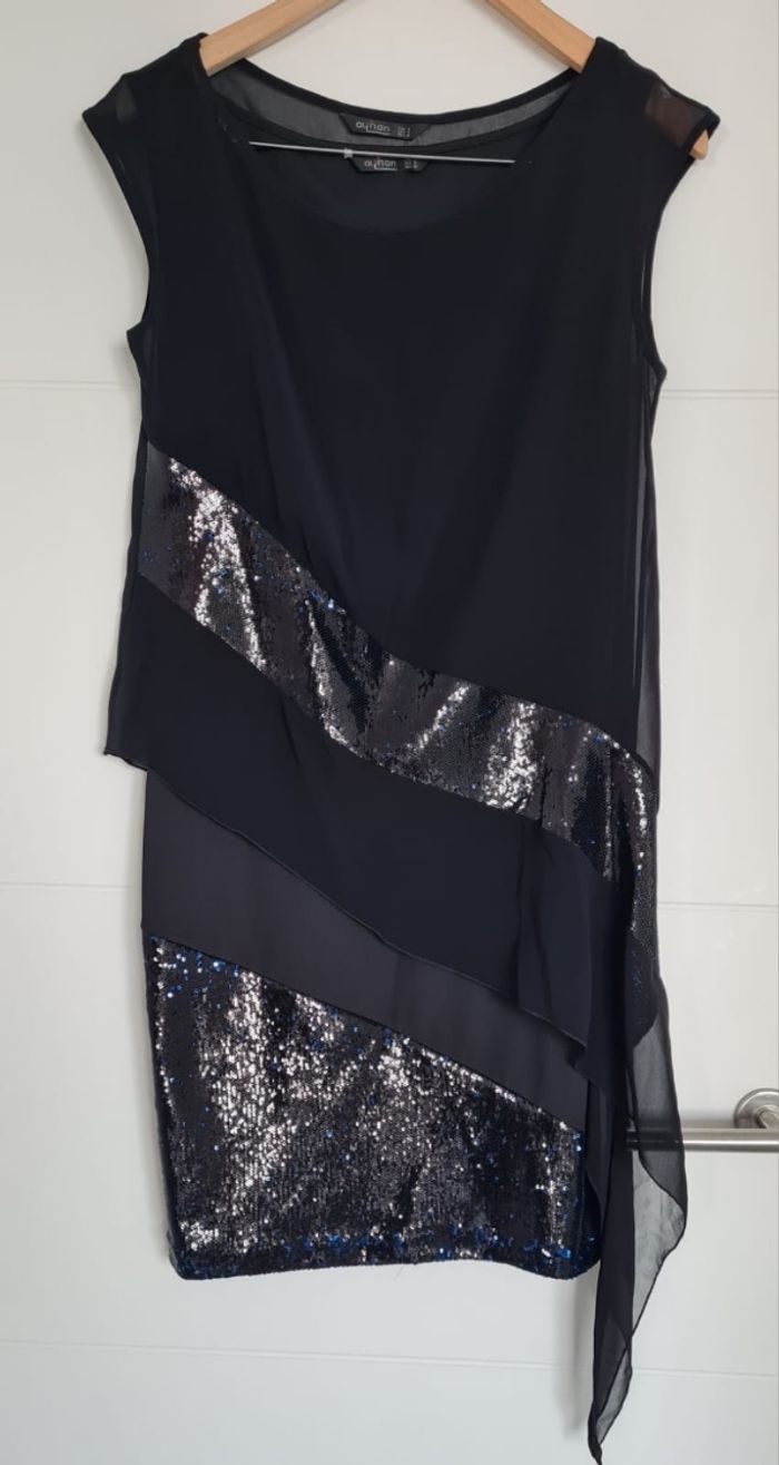 Robe de cérémonie en sequins - photo numéro 2