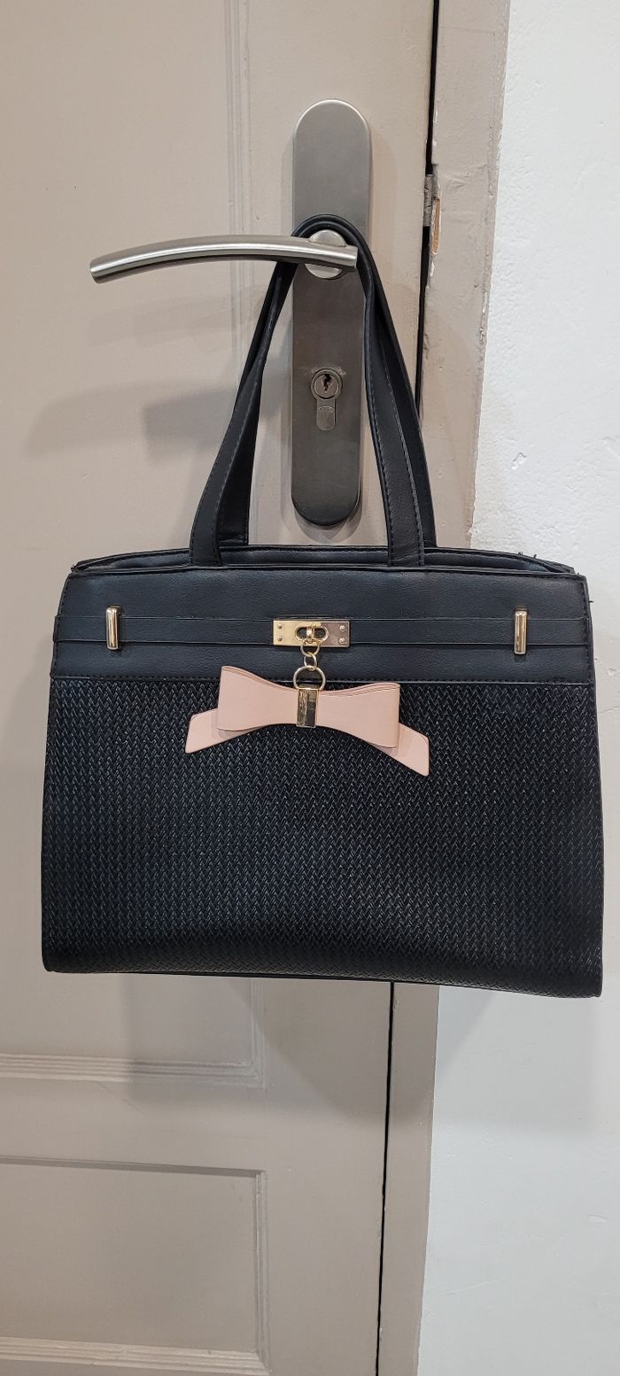 Sac à main noir