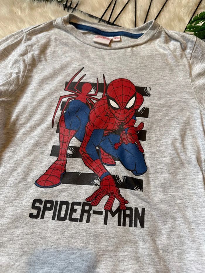 T-shirt manches longues Spiderman 6 ans - photo numéro 2