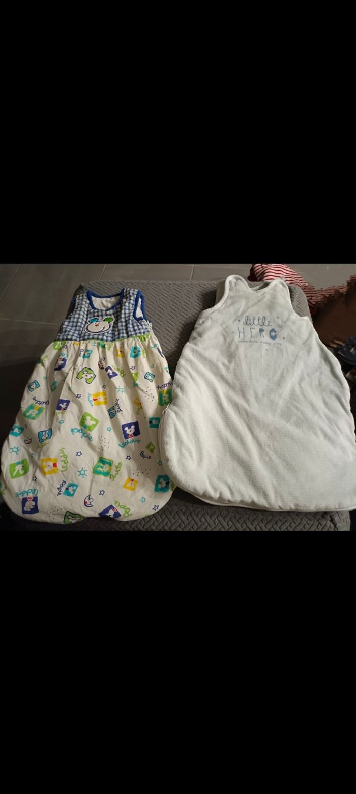 Lot de 2 gigoteuses, turbulettes en 0-3 mois