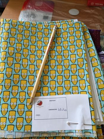 🏡 Coupon coton motif Bart Simpson – fond turquoise