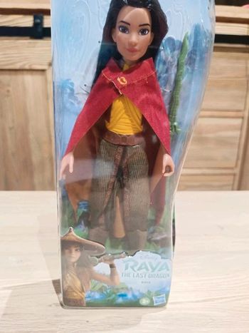 Poupée mannequin Raya Disney