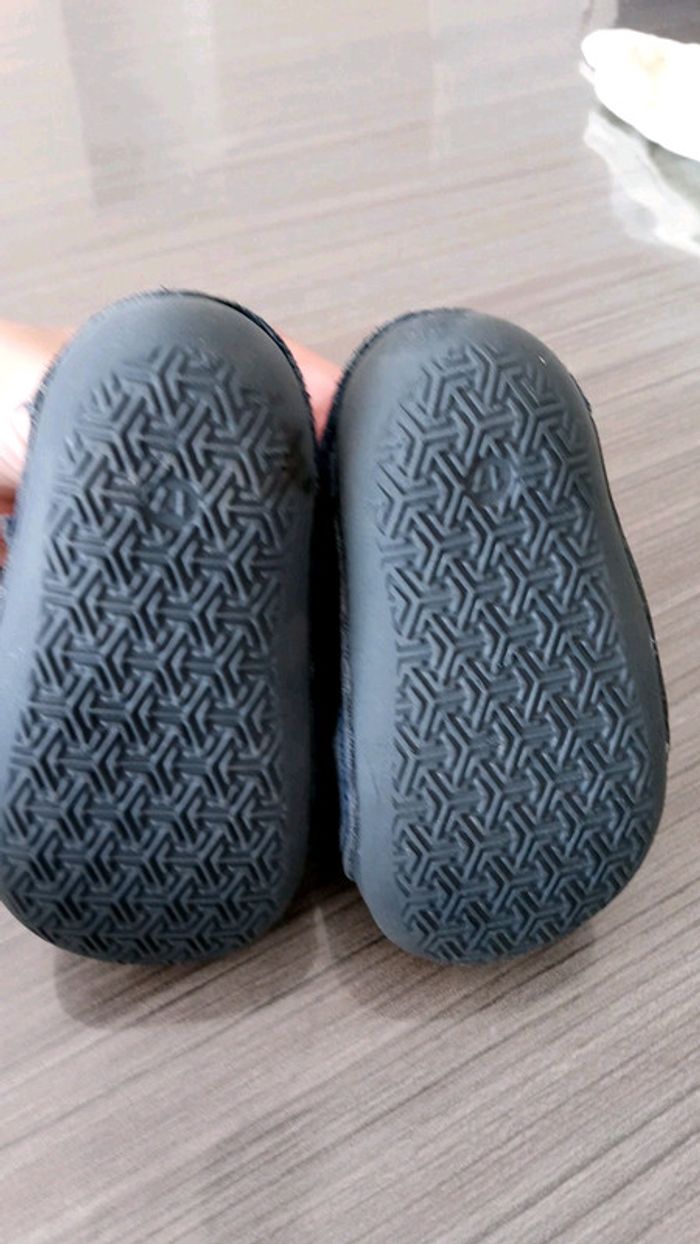 Chaussures 1ers pas - photo numéro 3