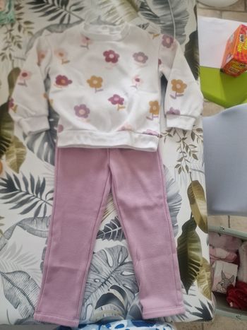 Ensemble pull + pantalon 3ans