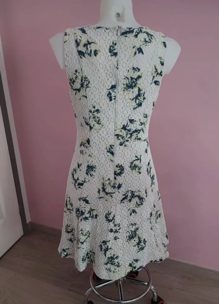 Robe fleurie Lucy & co 42 - photo numéro 4