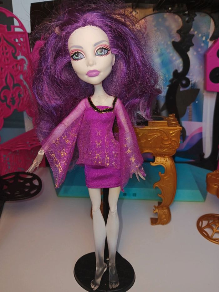 Poupée Monster High spectra D.J et sa boîte de nuit (testé le son fonctionne) - photo numéro 5