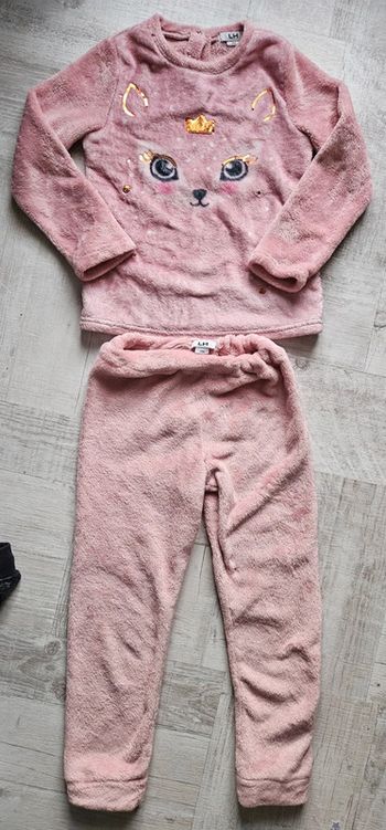 Pyjama en sherpa 7.8 ans