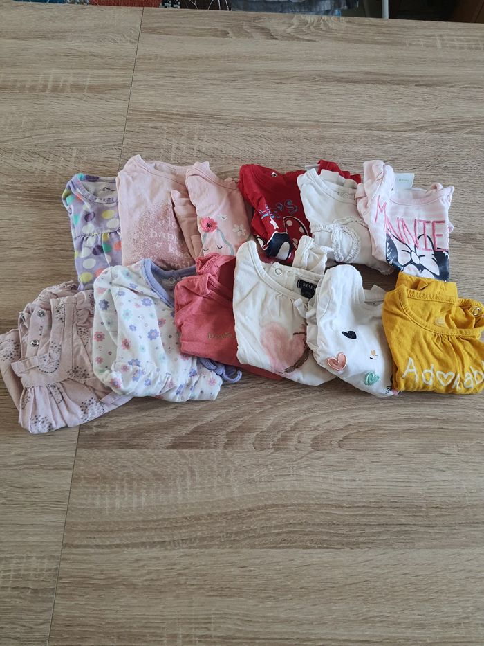 A vendre lot vêtements fille 3 mois - photo numéro 4