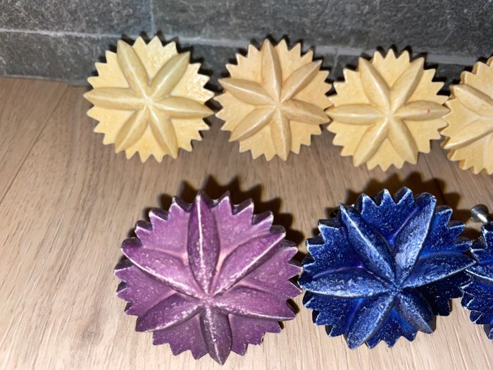 Lot 9 Boutons Poignées de porte Country Corner Flocon Résine beige bleu Comme neuf - photo numéro 2