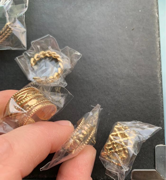 Lot de 14 bijoux dorés - photo numéro 4