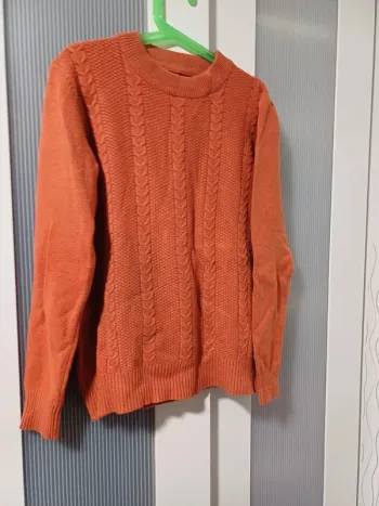 Suéter nuevo, talla L