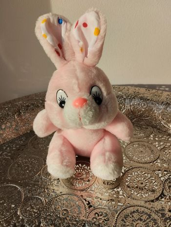 Lapin en peluche rose 🩷
