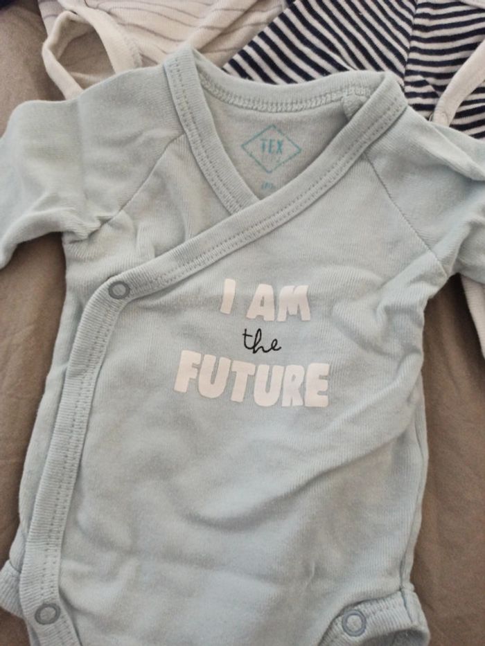 Lot 4 bodies 1 mois - photo numéro 2