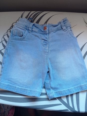 Short fille 