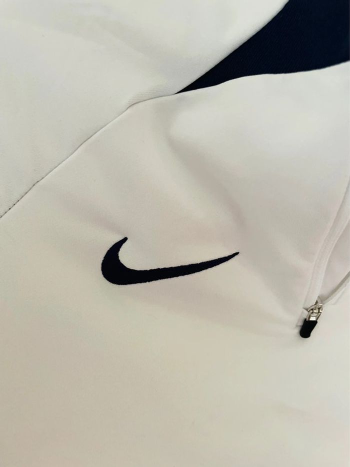 Haut nike PSG taille M - photo numéro 3