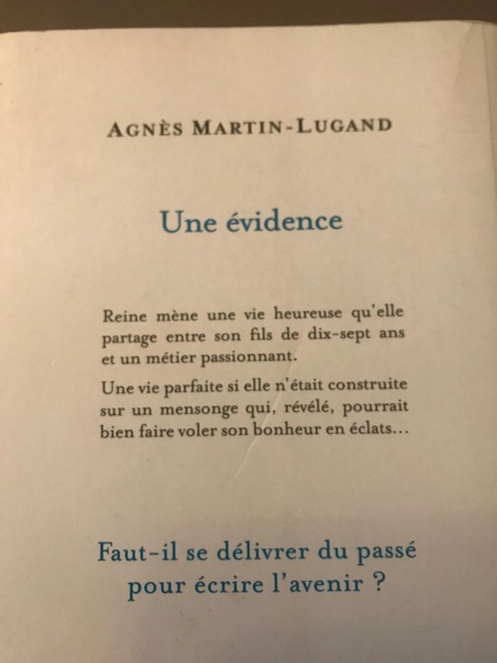 Livre Une évidence - photo numéro 3