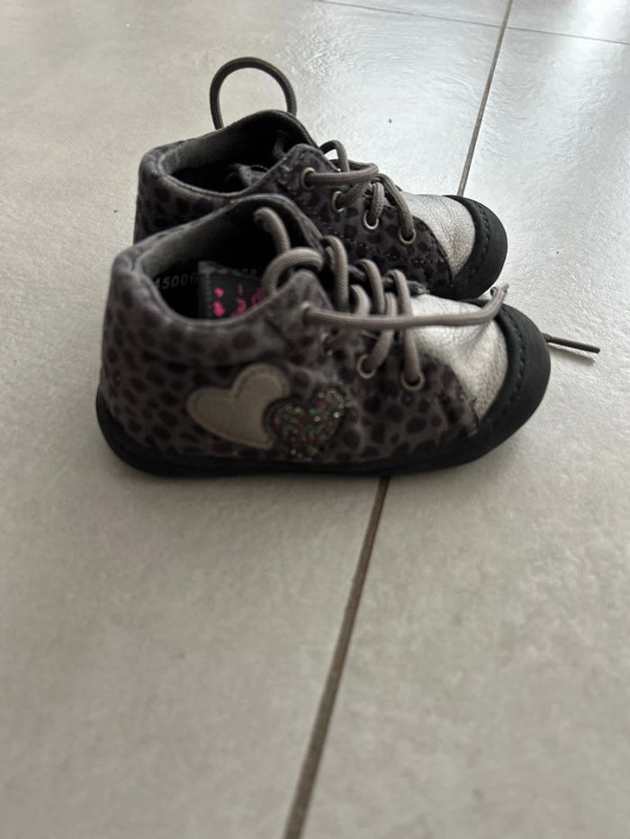 Chaussure 20 - photo numéro 2