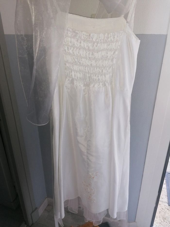 Robe de cérémonie - photo numéro 2