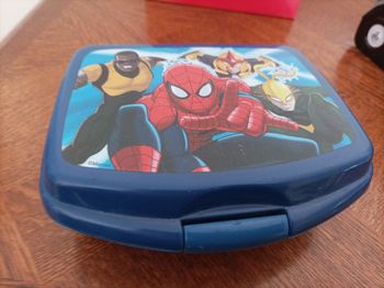 Boîte lunch box enfant
