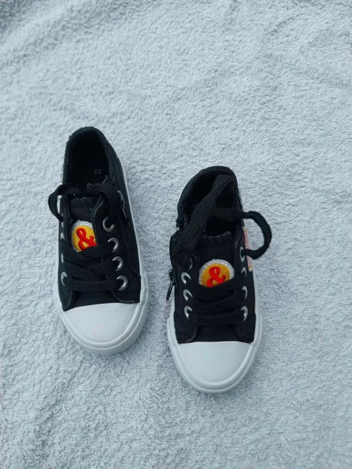 Basket Charlie et friends 23 très bon état