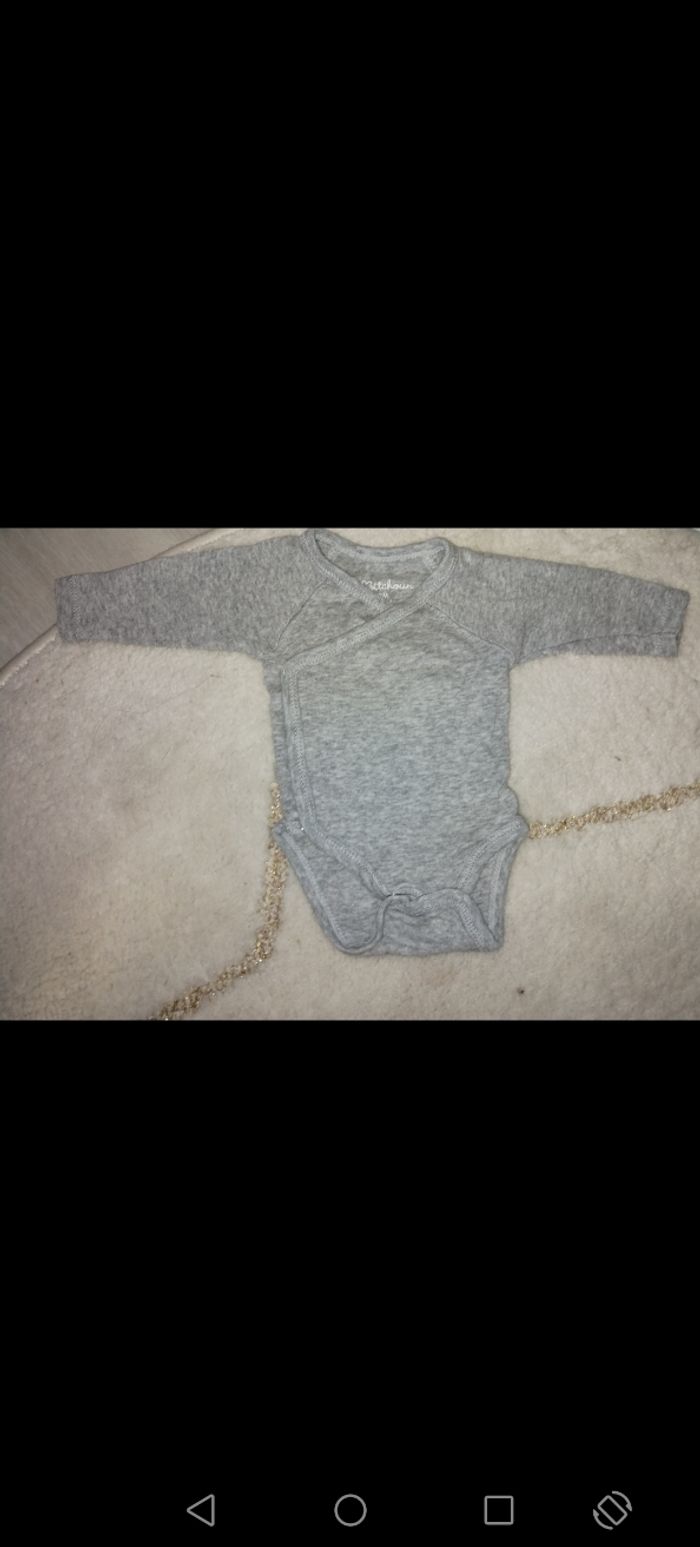 Lot 3 bodies taille naissance