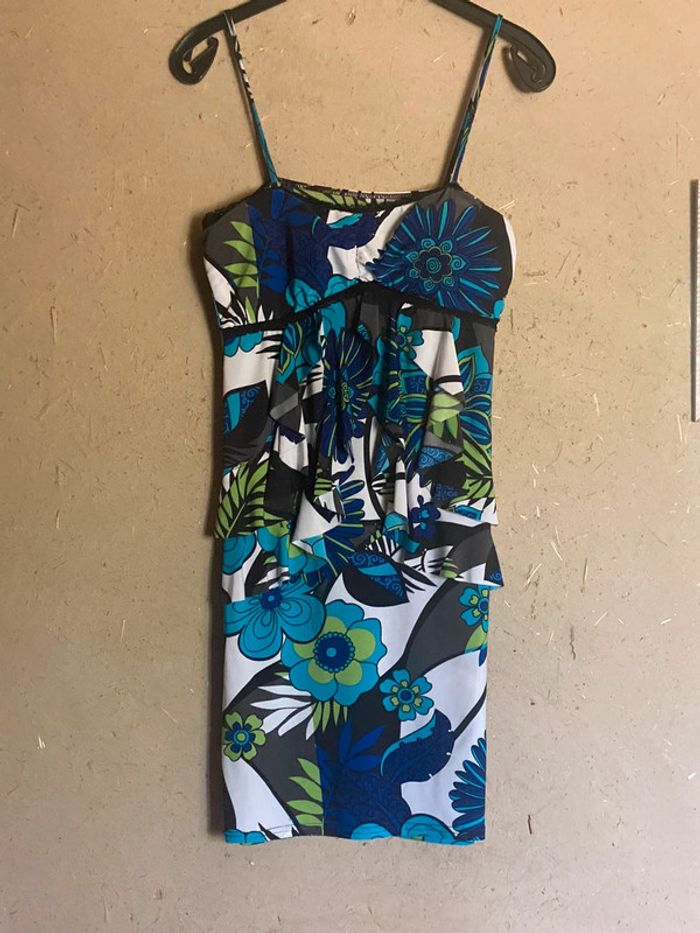 Robe courte moulante