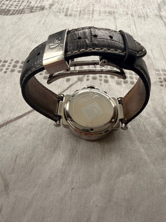 Montre Guess - photo numéro 3