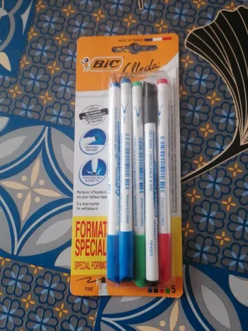 Lot de 5 feutres Velleda neuf