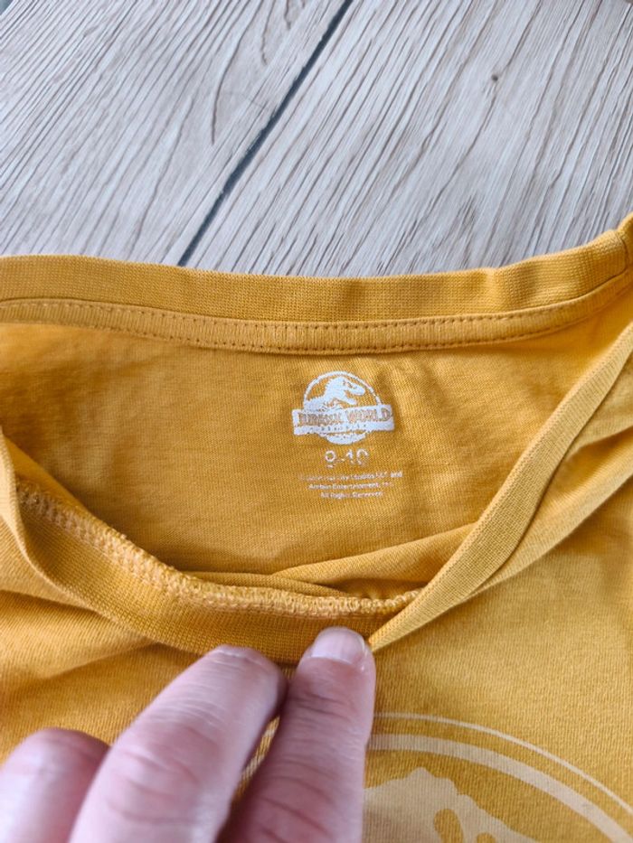 T-shirt Jurassic World - photo numéro 2