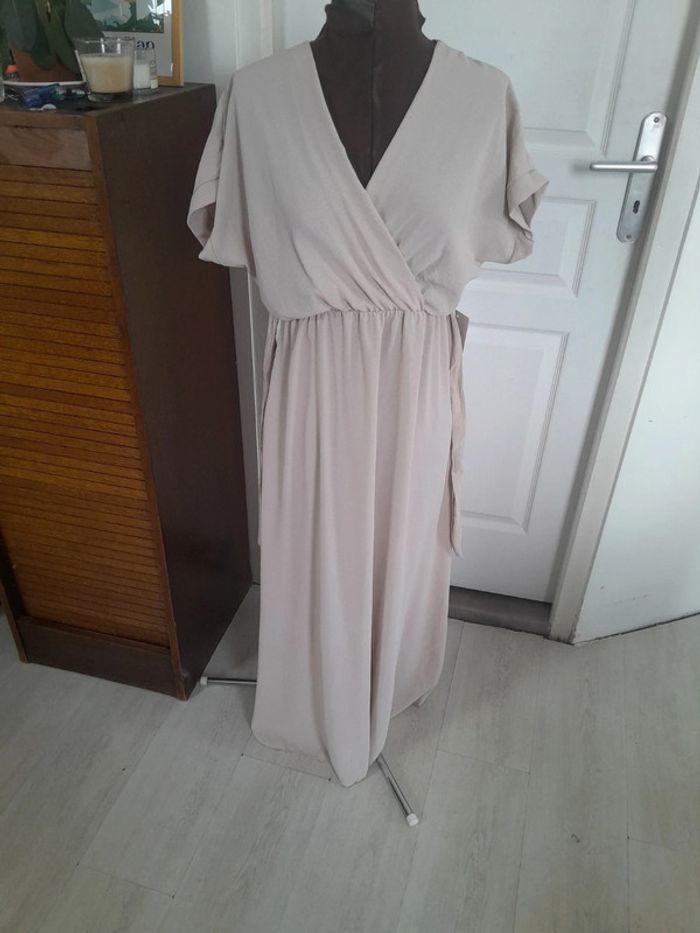 Jolie robe longue unie été neuve avec étiquette New Collection taille unique