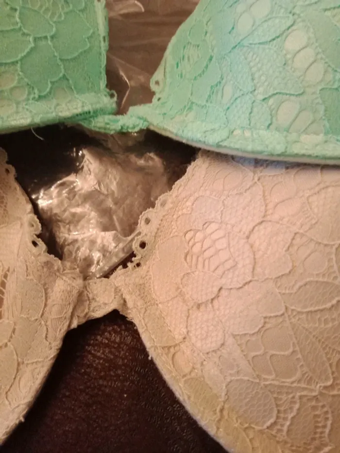 Soutien gorge - photo numéro 3