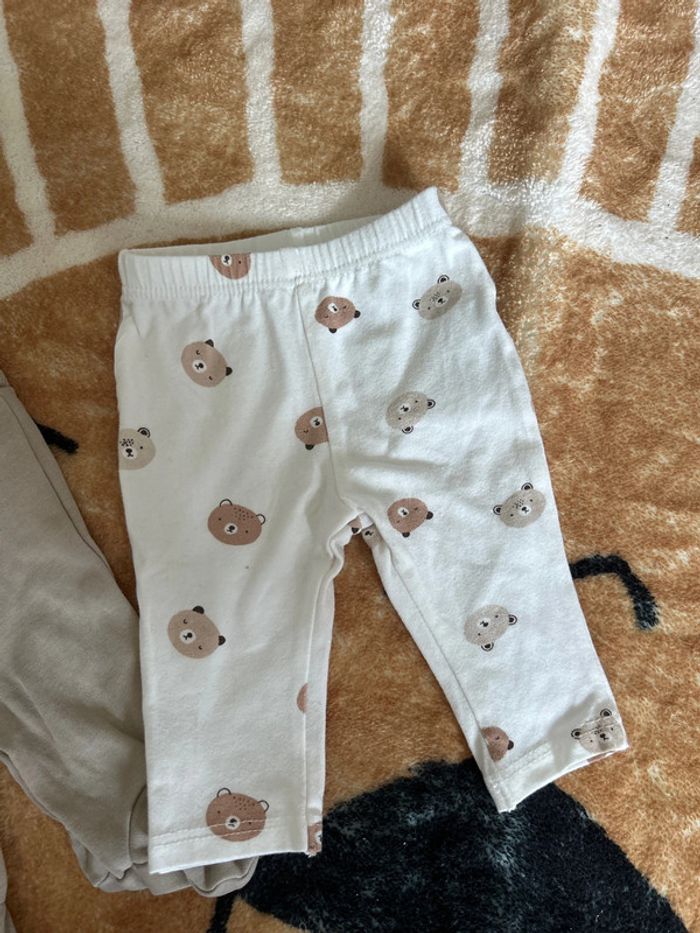 Pantalons 1 mois - photo numéro 2