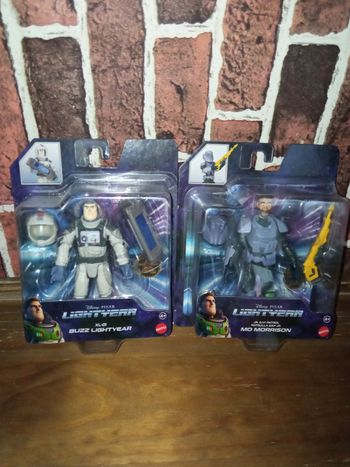 Lot de deux figurines Buzz l'éclair