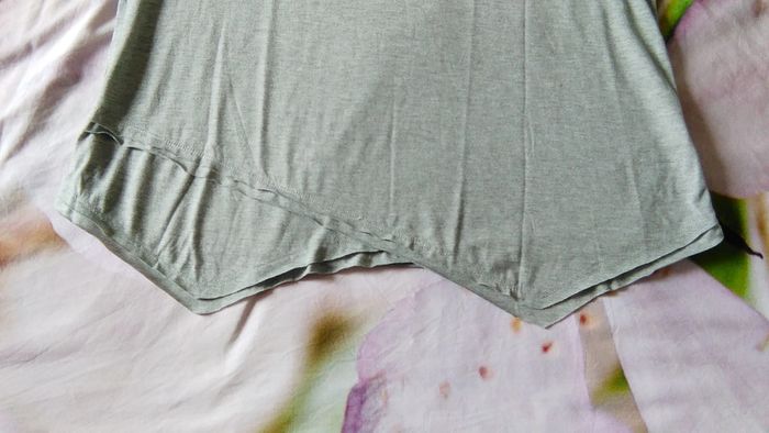 Top asymétrique gris clair neuf Shein - photo numéro 6