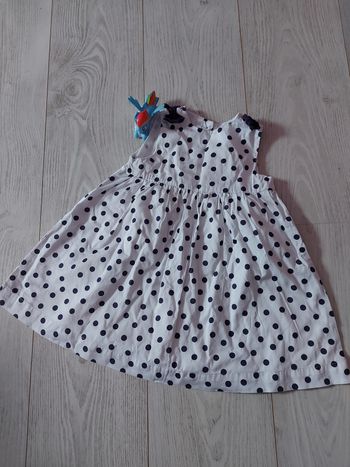 Robe à pois bleu marine