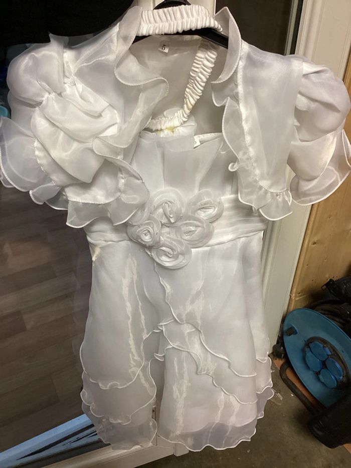 Ensemble robe de baptême - photo numéro 3